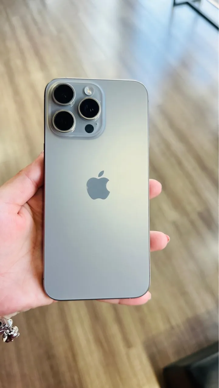 iPhone 15 pro max 256 gb ( não troco )