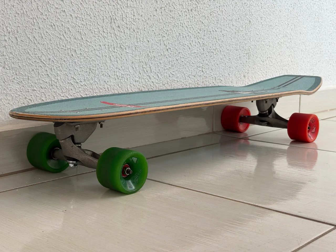 Surfskate CARVER Tyler 777 - Esportes Sobre Rodas - Portal do Sol