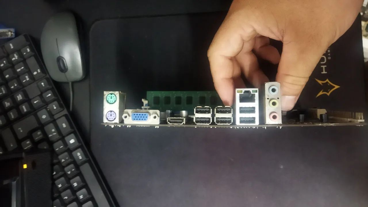 Kit ASRock H61M-HVS + I3 + 240gb SSD - Foto 6