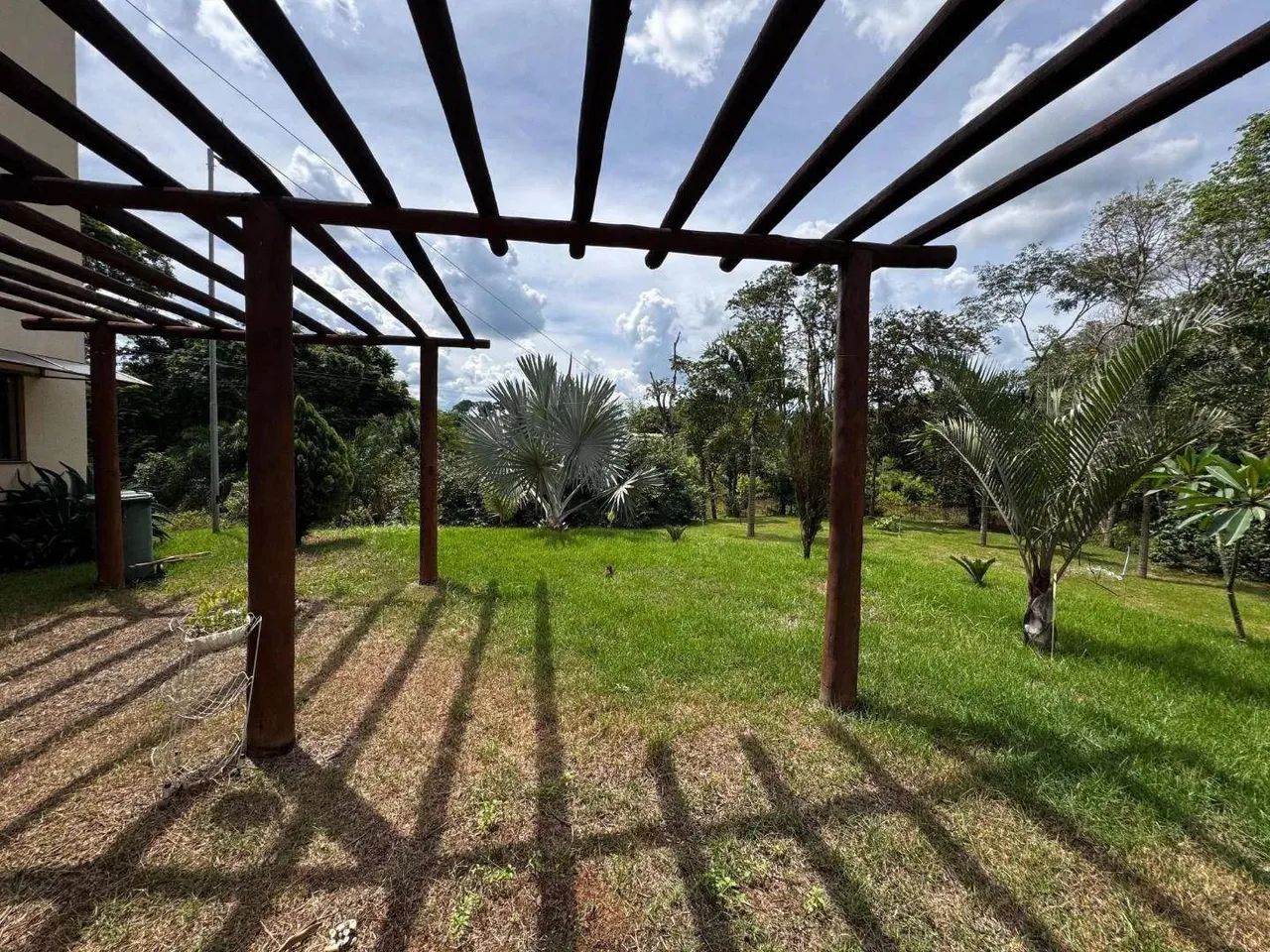 Chácara de Alto Padrão medindo 24.200m² e 877m² de área const., c/ 8 dormitórios, à venda, - Foto 8