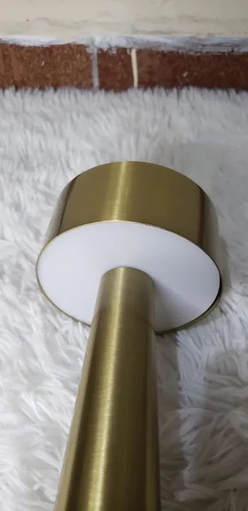 Kit 2 Luminária Abajur Led De Mesa Dourada - Foto 5