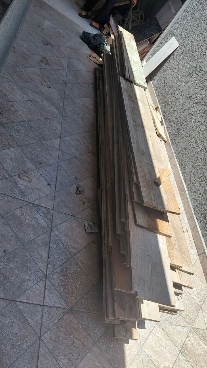 Vende se tabua pinus usada 