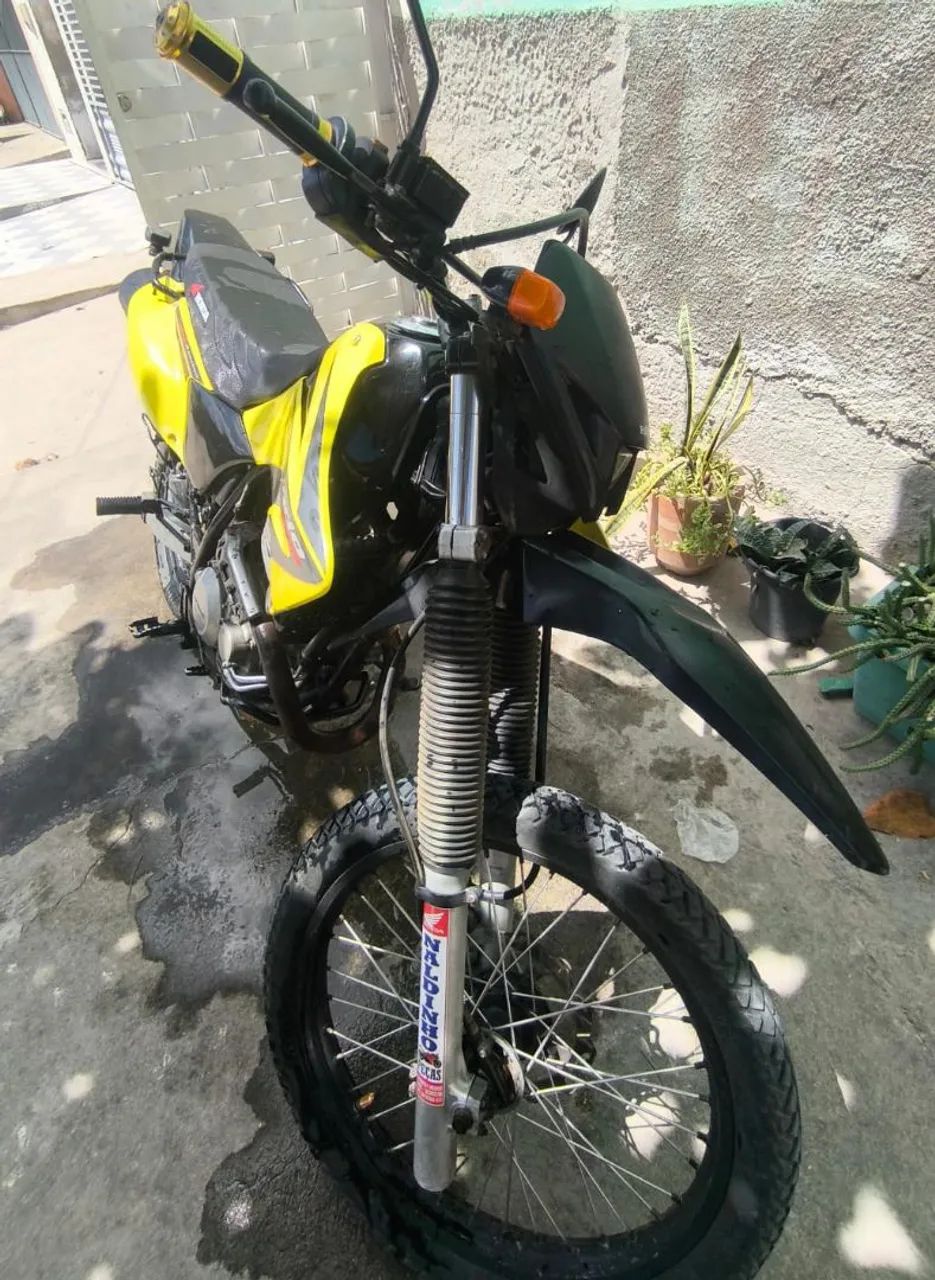 HONDA XR TORNADO