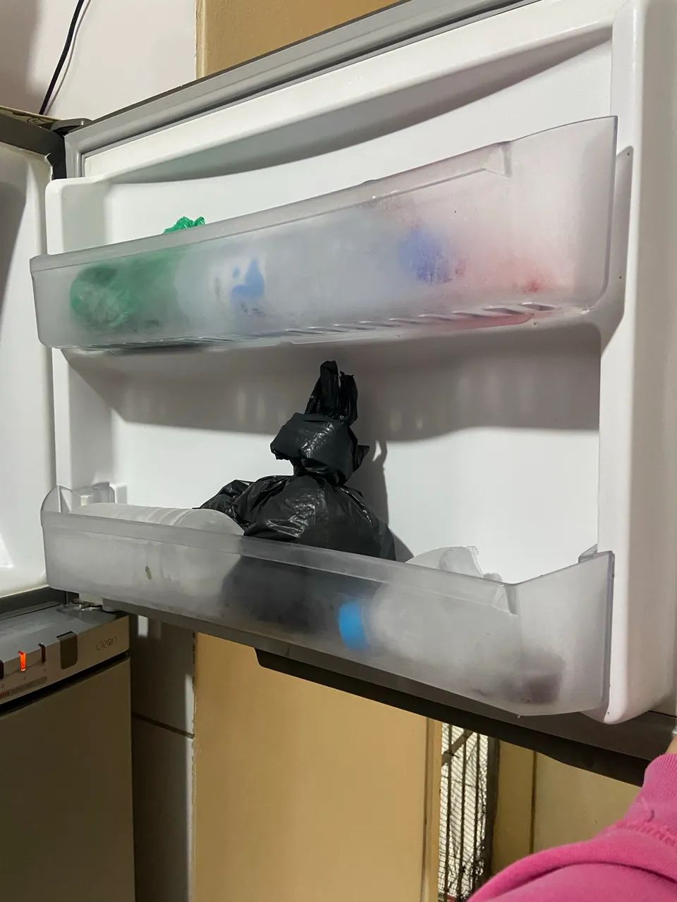 Geladeira64330843214081125