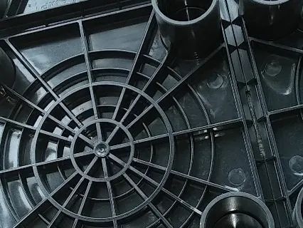 Piso elevado para CPD,acarpetado,td,plastico d alta resistencia r$120,00 o metro - Foto 3