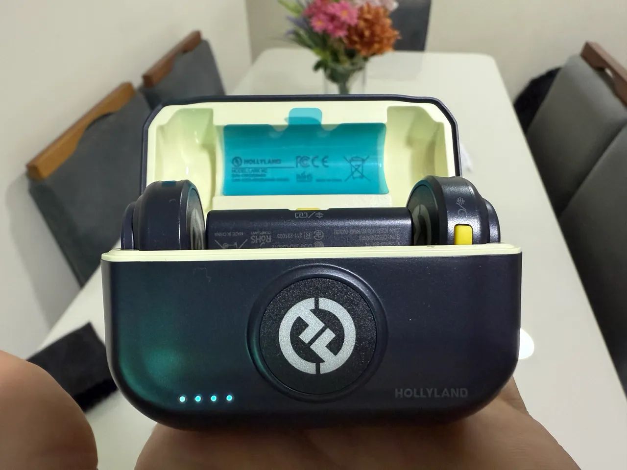 Microfone Sem Fio Hollyland Lark M2 - Novo, Original e Nunca Usado!  - Foto 2