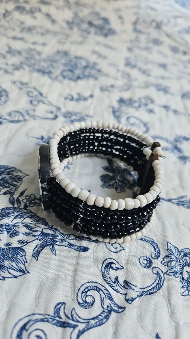 Pulseira artesanal de miçangas - Foto 2