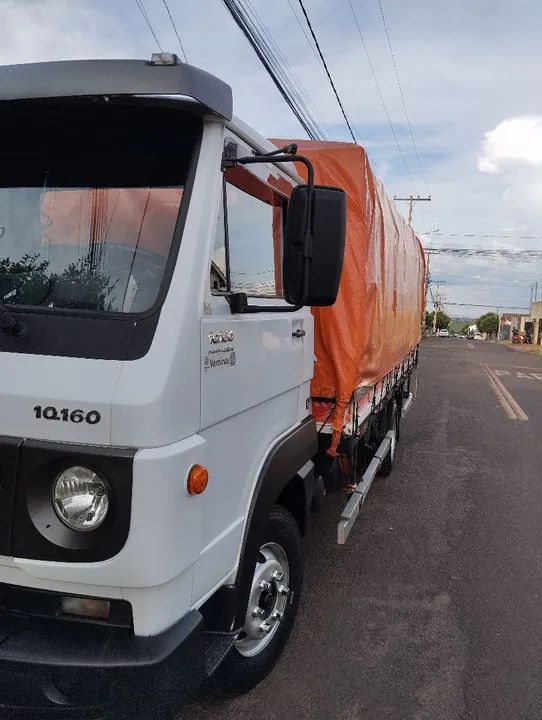 Caminhão VW 10.160 - Baú
