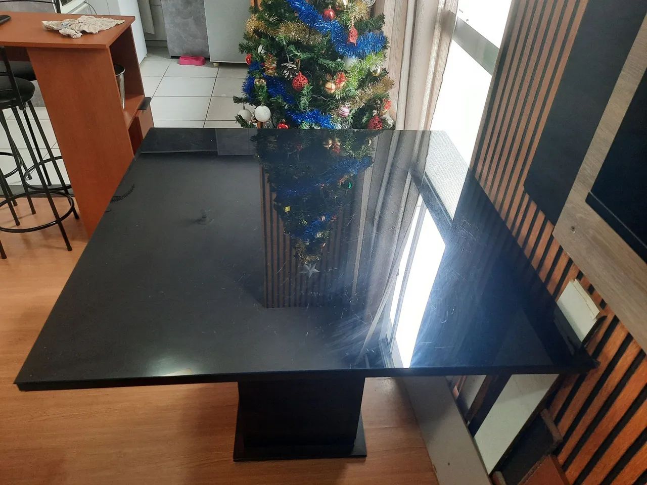 Vendo mesa sem cadeiras 64842834576130121