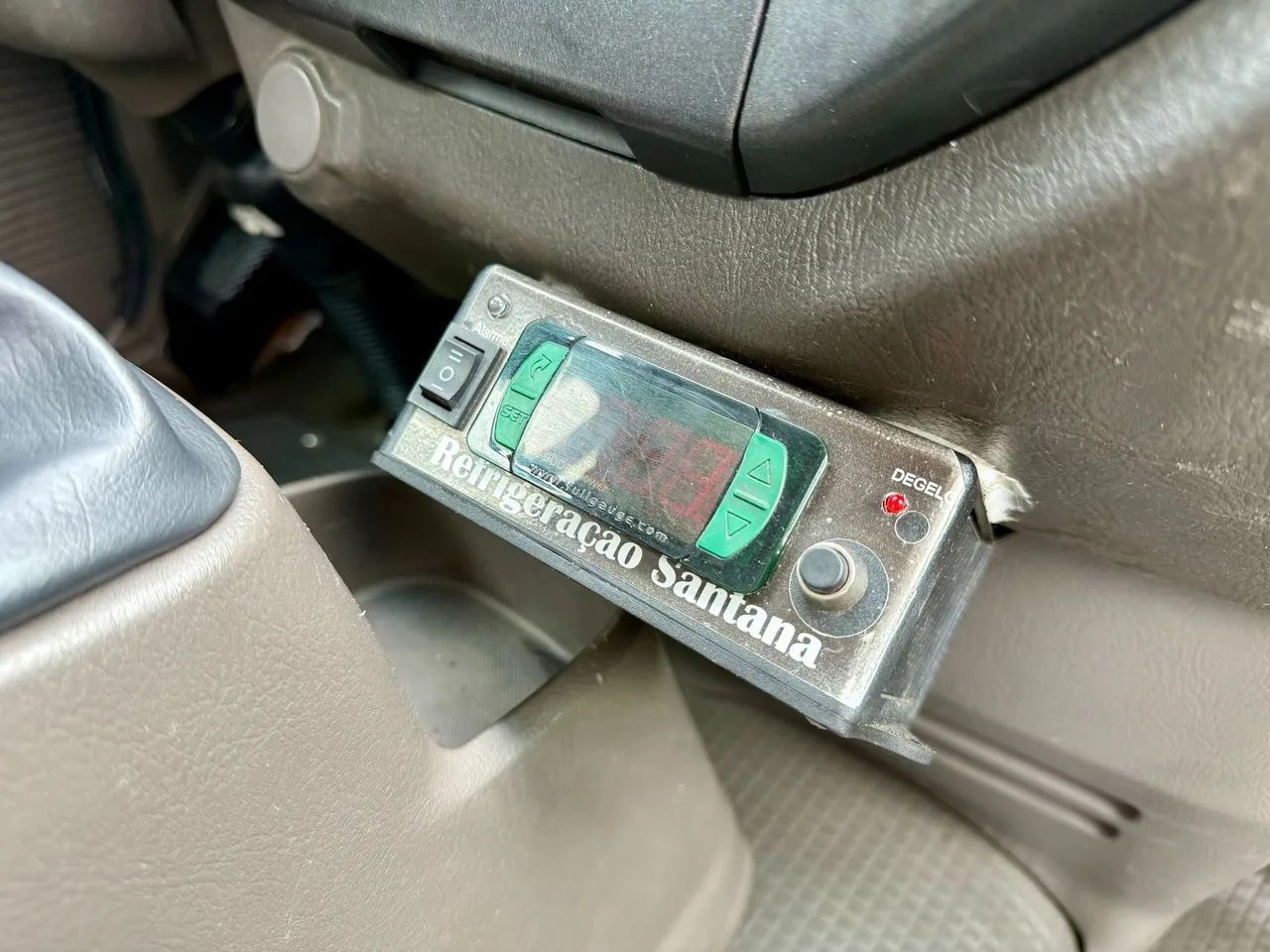 Caminhão Hyundai HD 78 Baú Refrigerado - Foto 8