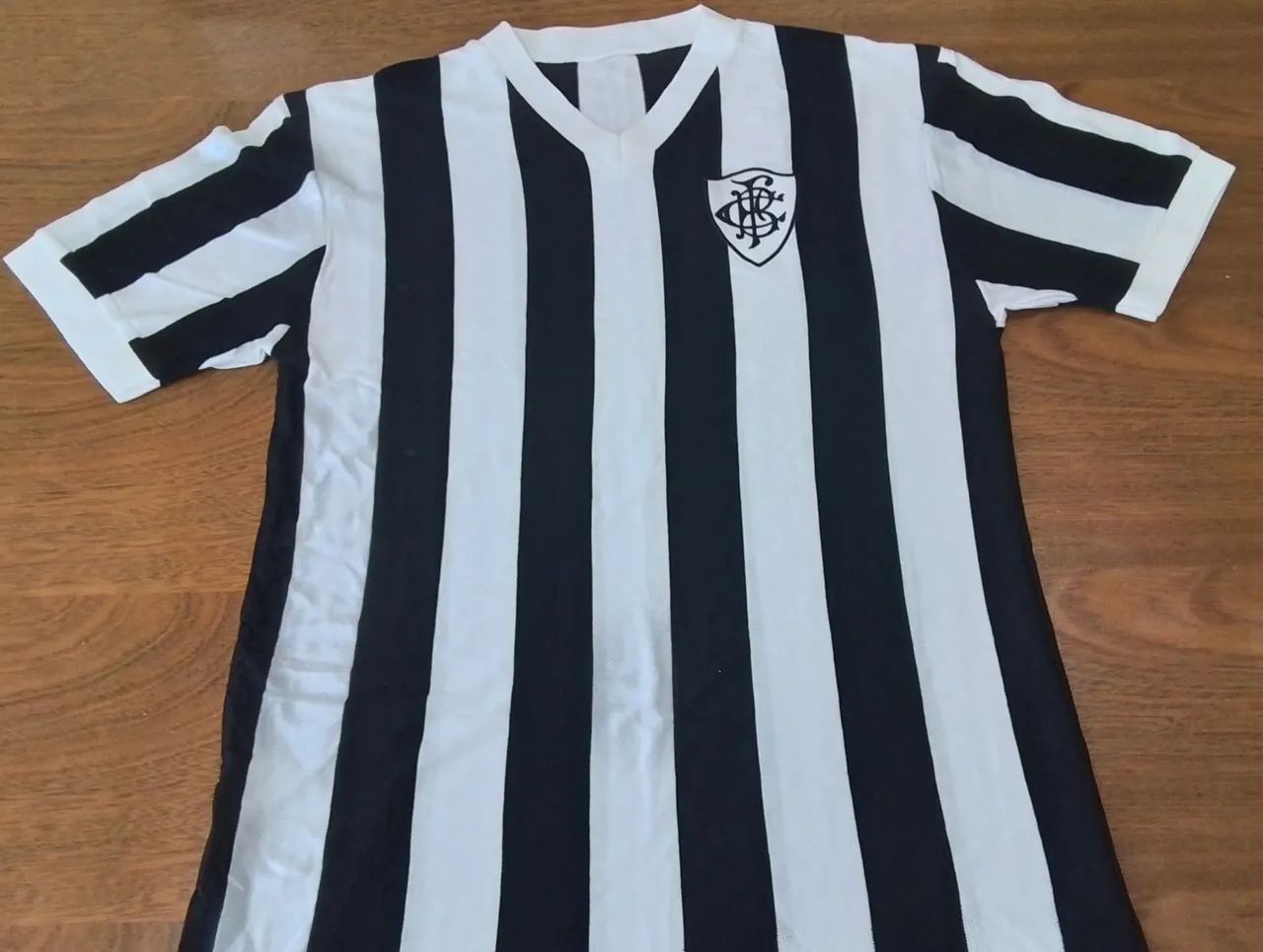 Camisa de Time Listrada Clássica