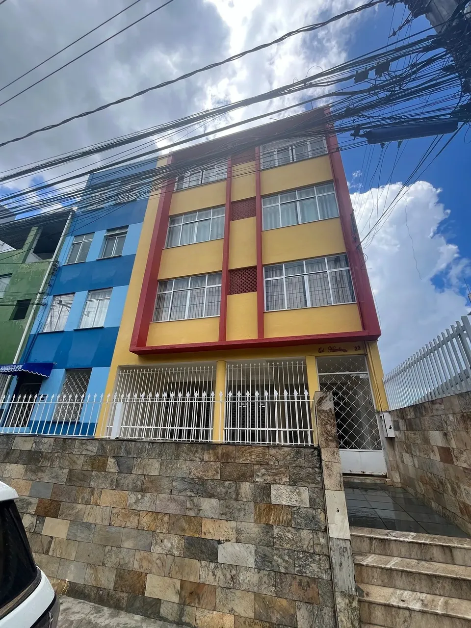ÓTIMO 2/4 com dependência no Garcia