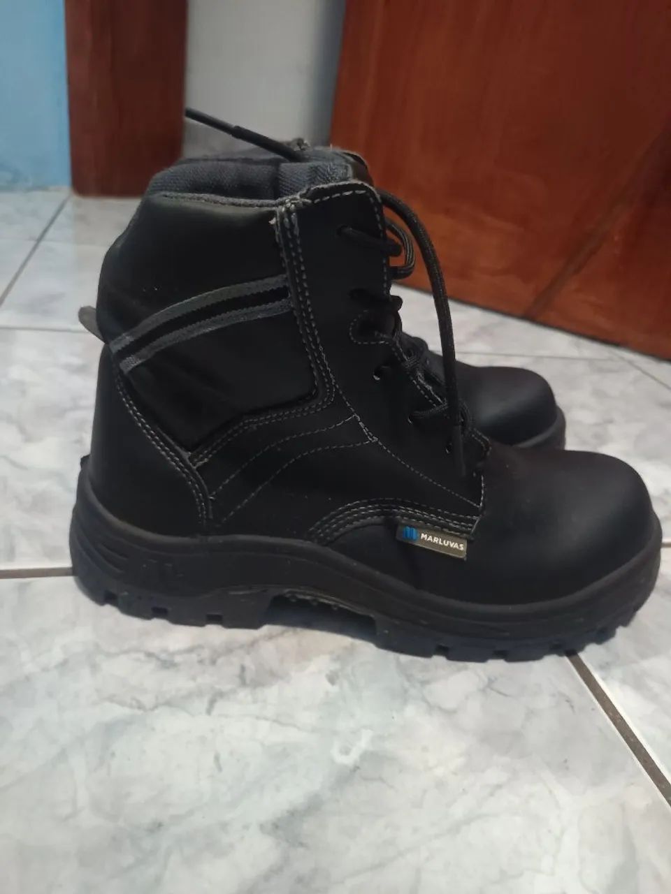 Botina com bico de aço 64298166183939121