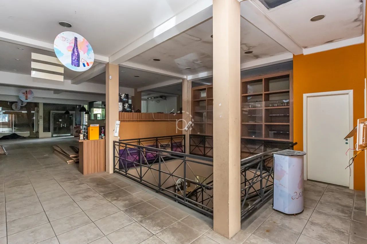 Venda de Loja em Porto Alegre-RS, bairro Tristeza com 461m² Área Const. - Foto 3