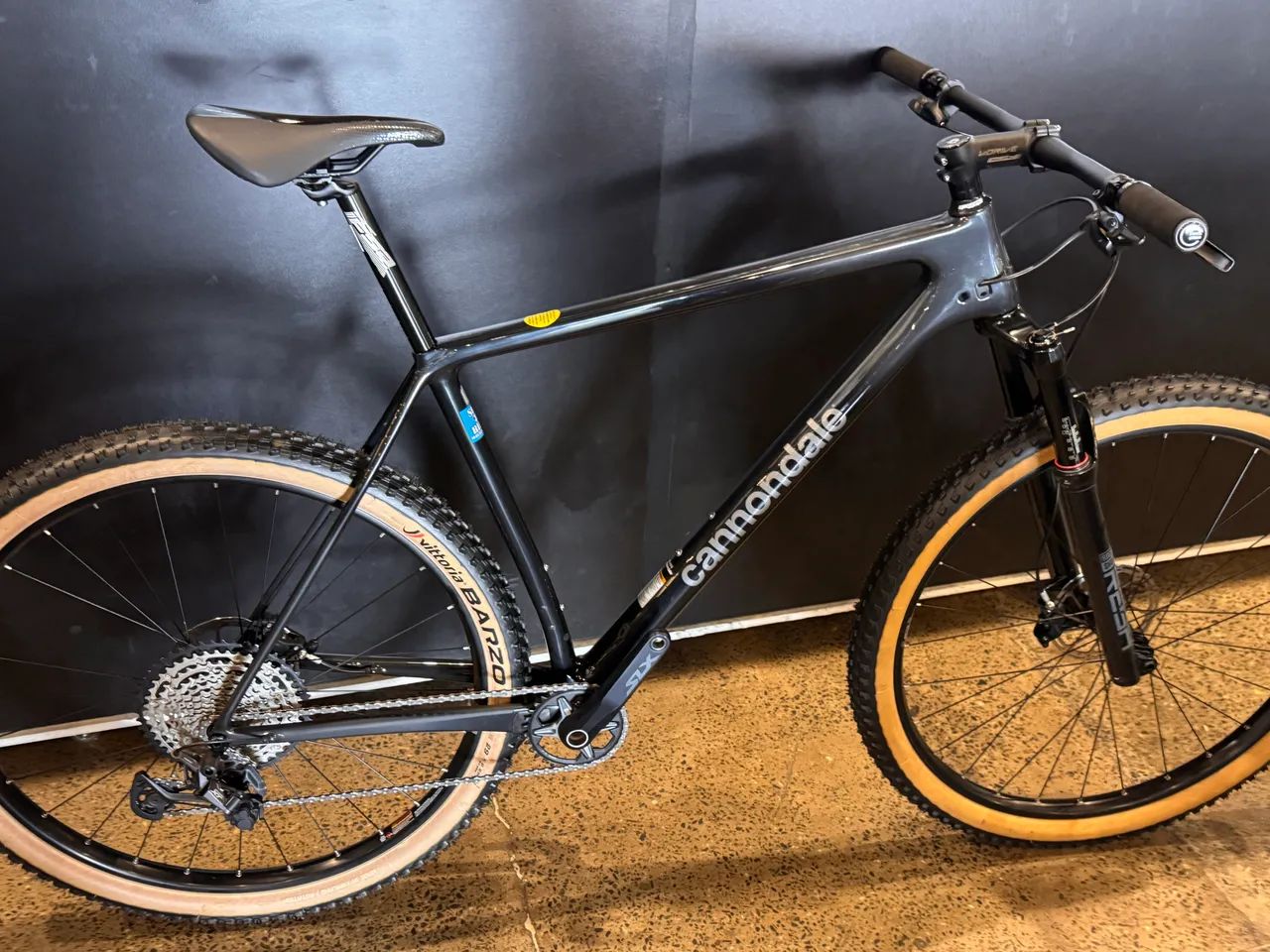 BICICLETA CANNONDALE FSI CARBON 4 TAMANHO 21 ZERO 