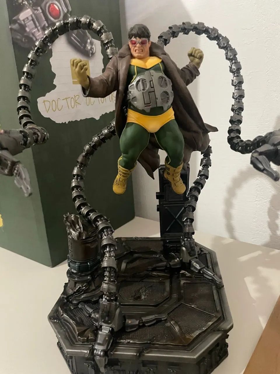 Boneco Dr. Octopus - Decoração Marvel