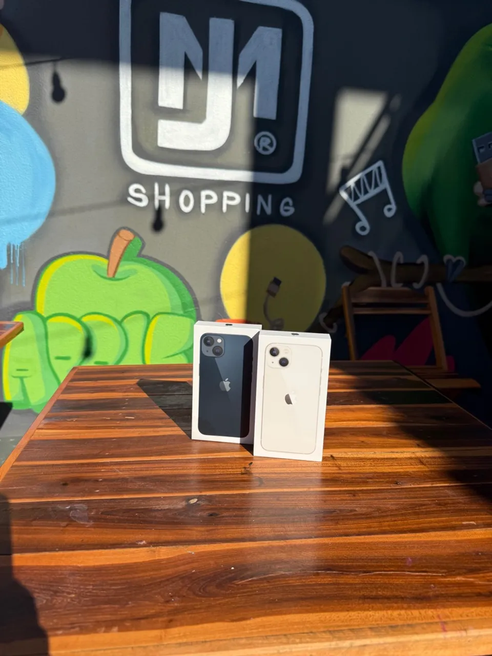 iPhone 13 128GB - Preto ou Branco | Com Nota e Garantia | Loja Física em Palmas