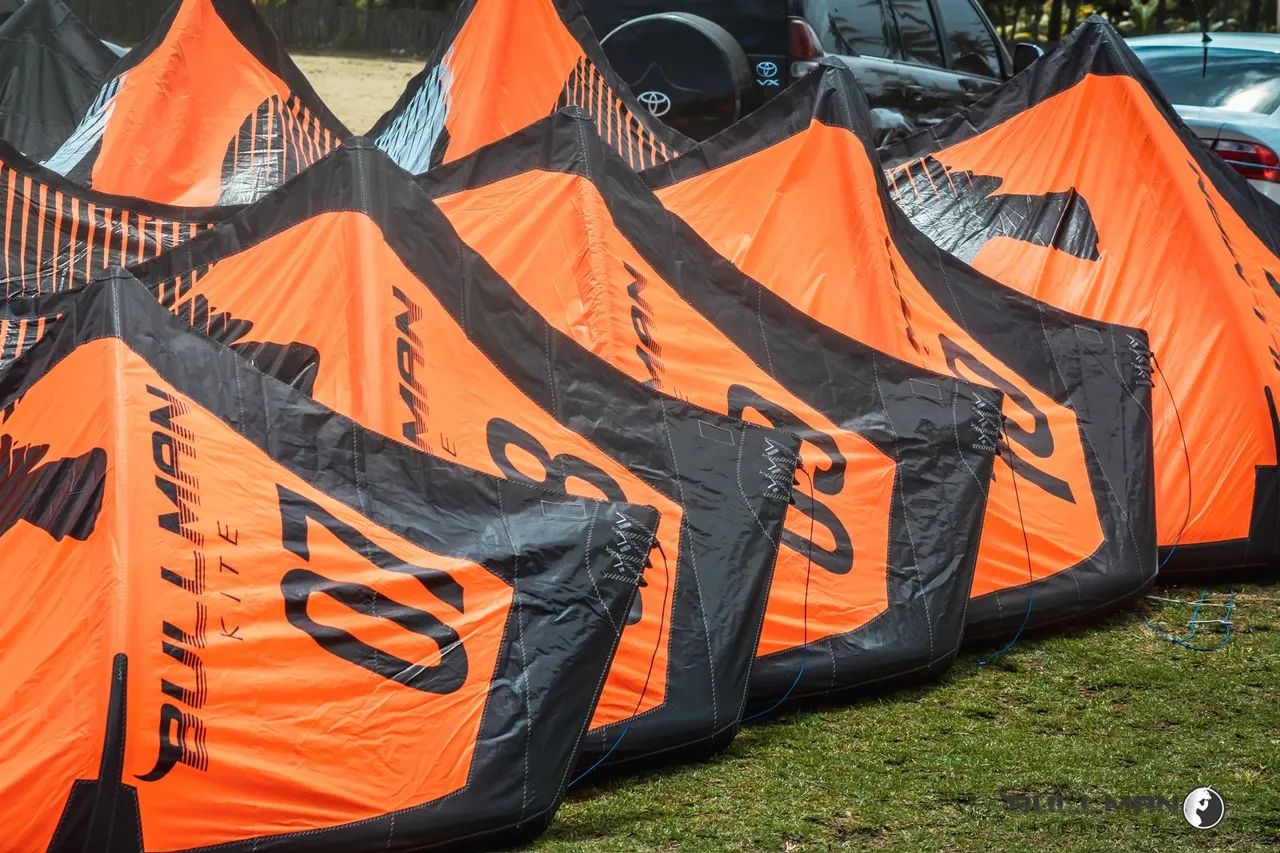 Kitesurf kite 10M2 Bullman modelo Bravo 24/24 - Foto 4