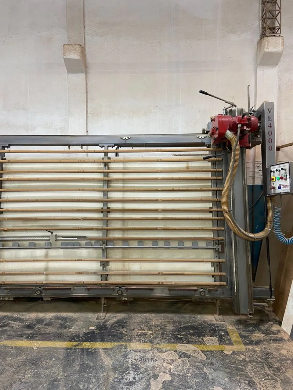 Serra Vertical para Madeira VE4000