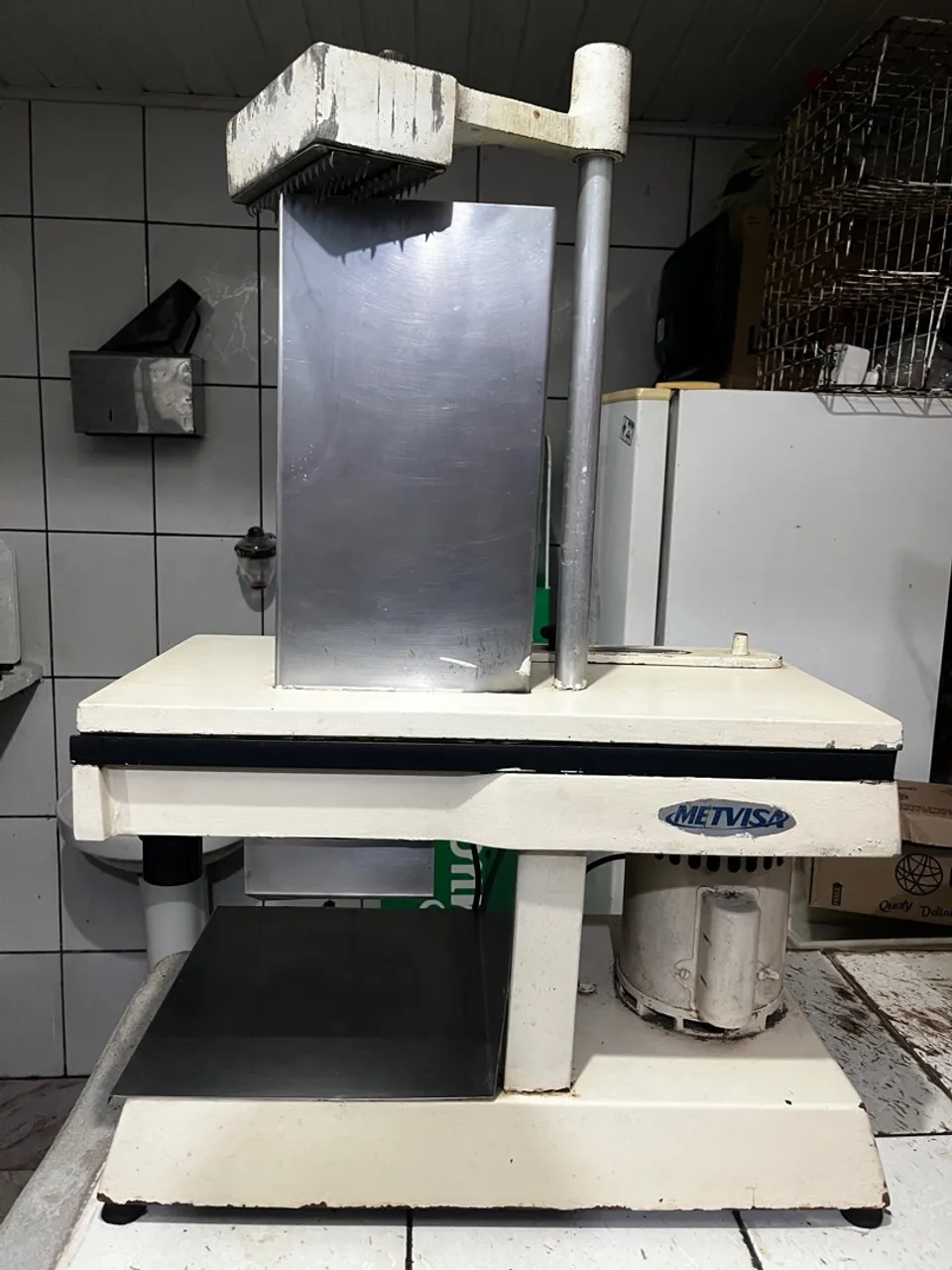 Máquina de cortar frios