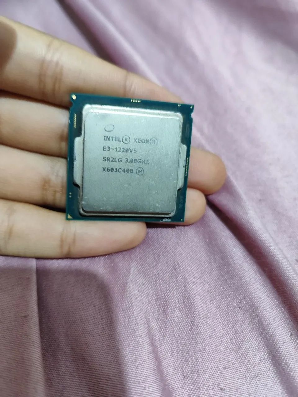 Intel Xeon E3-1220V5 Usado