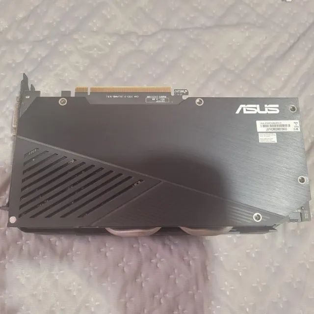 【yy】 ASUS Dual GeForce RTX 2070 EVO V2 8GB GDDR6 com duas ventoinhas