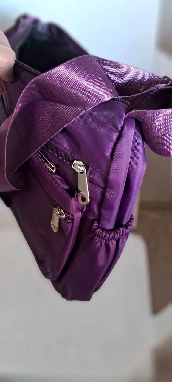 Bolsa de ombro roxa com detalhes - Foto 3