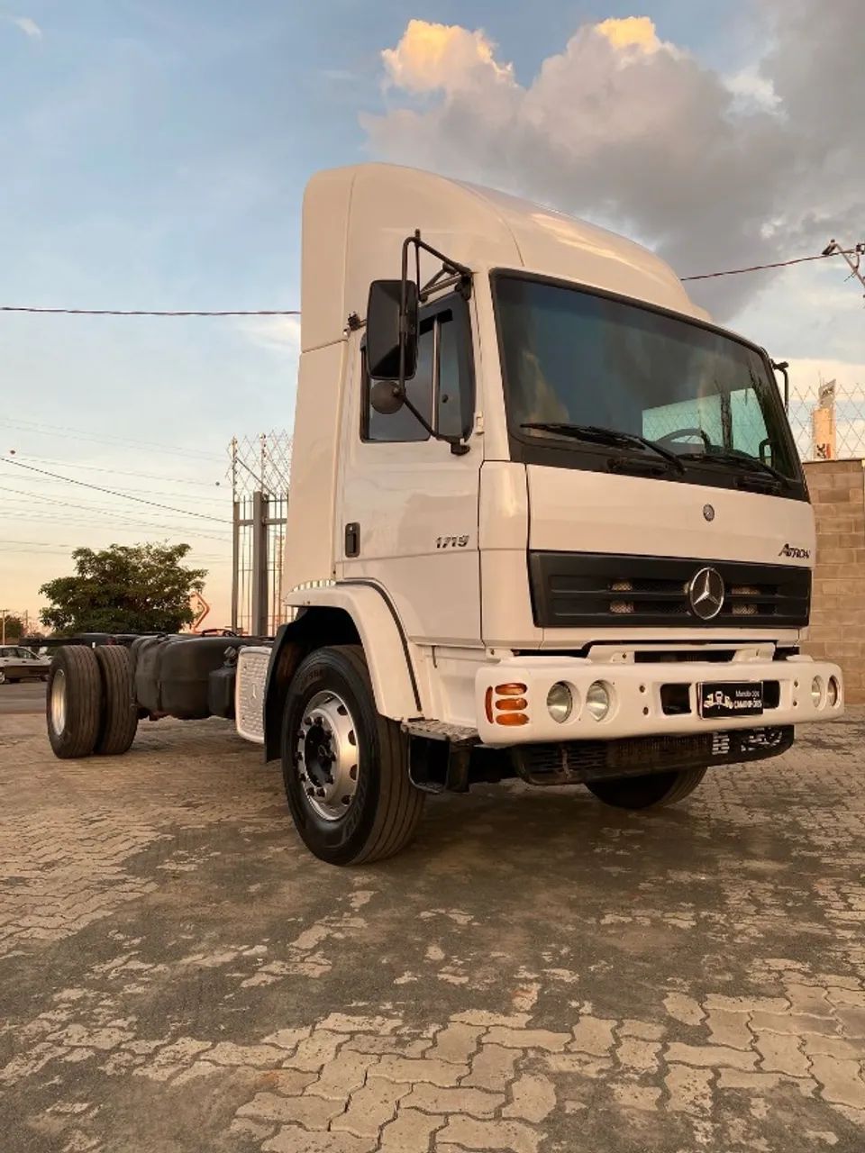 MB Atron 1719 Toco 4x2 2014 - Foto 2