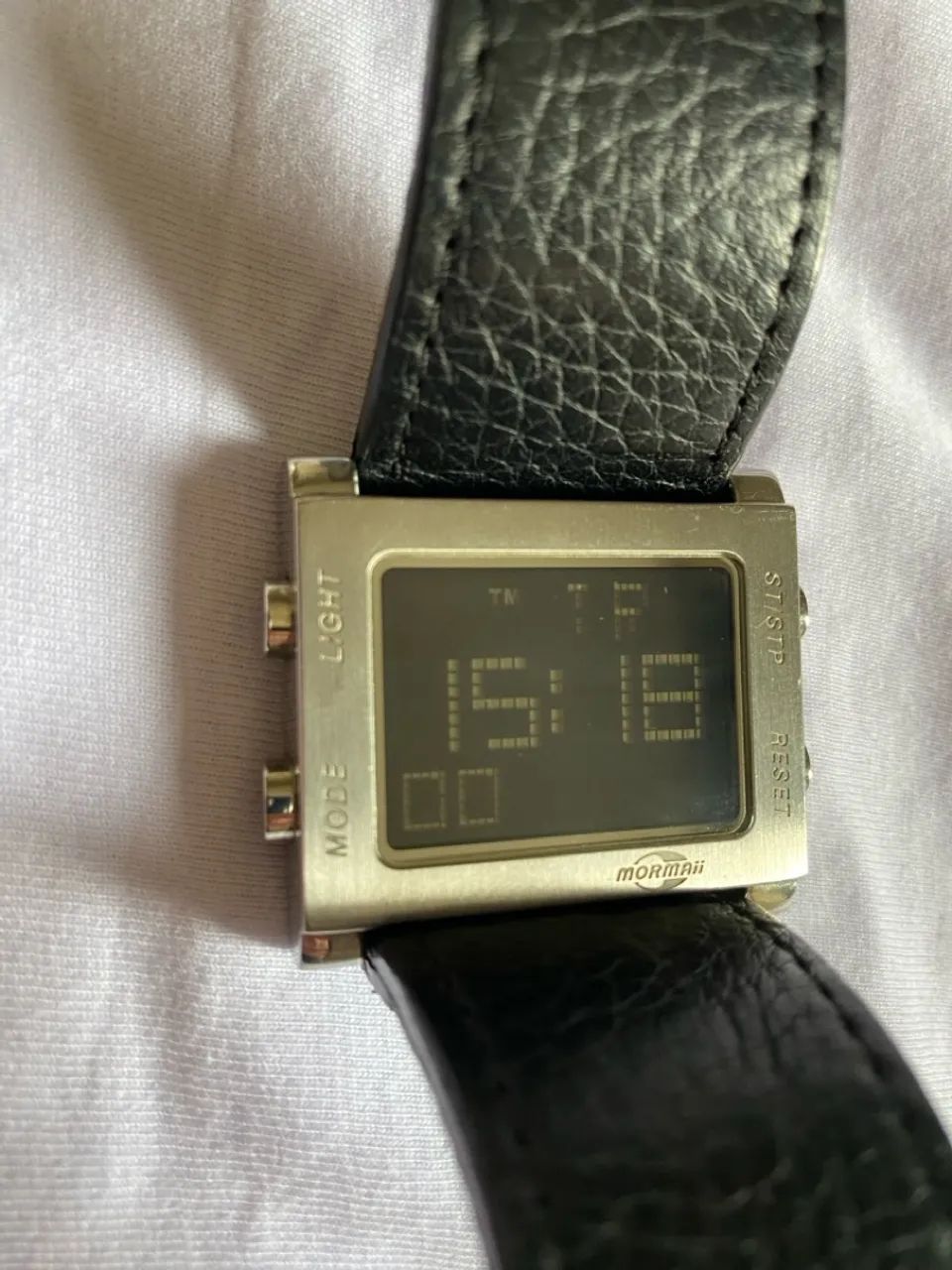 Relógio Digital Retangular Moderno - Elegância no Seu Pulso! - Foto 2