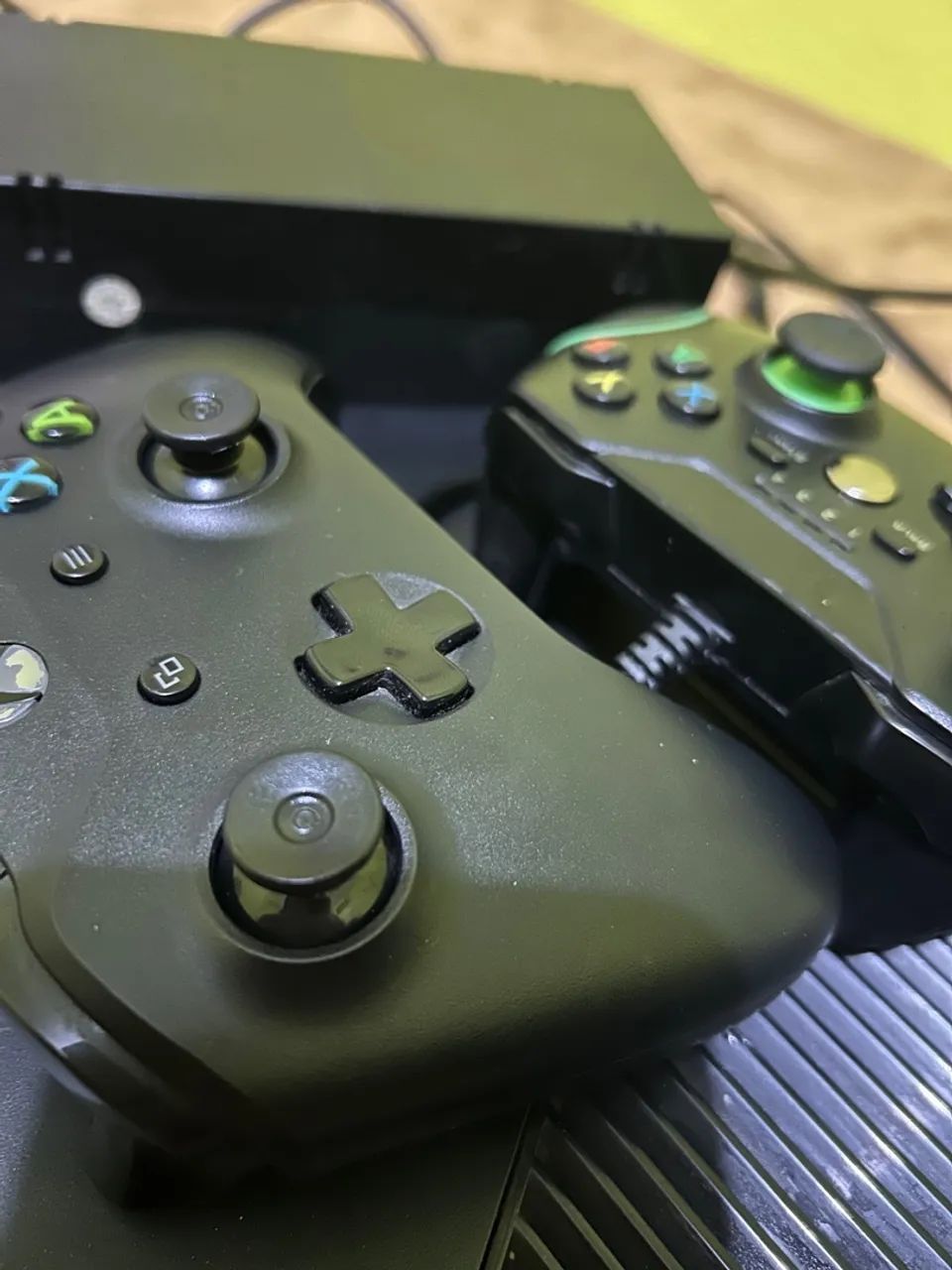Xbox One com 2 Controles e Fonte - Foto 6