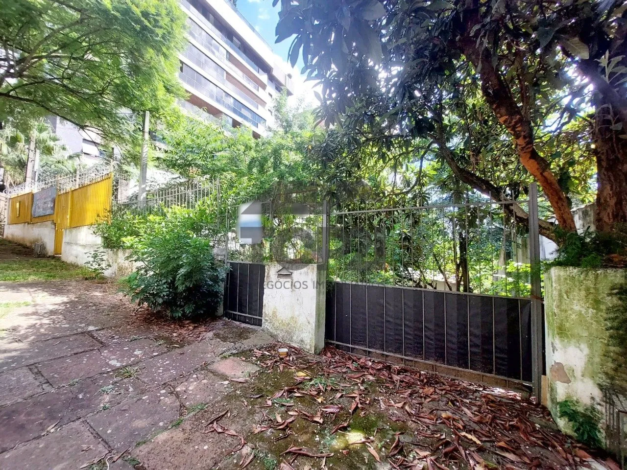 Terreno Bairro Mont Serrat