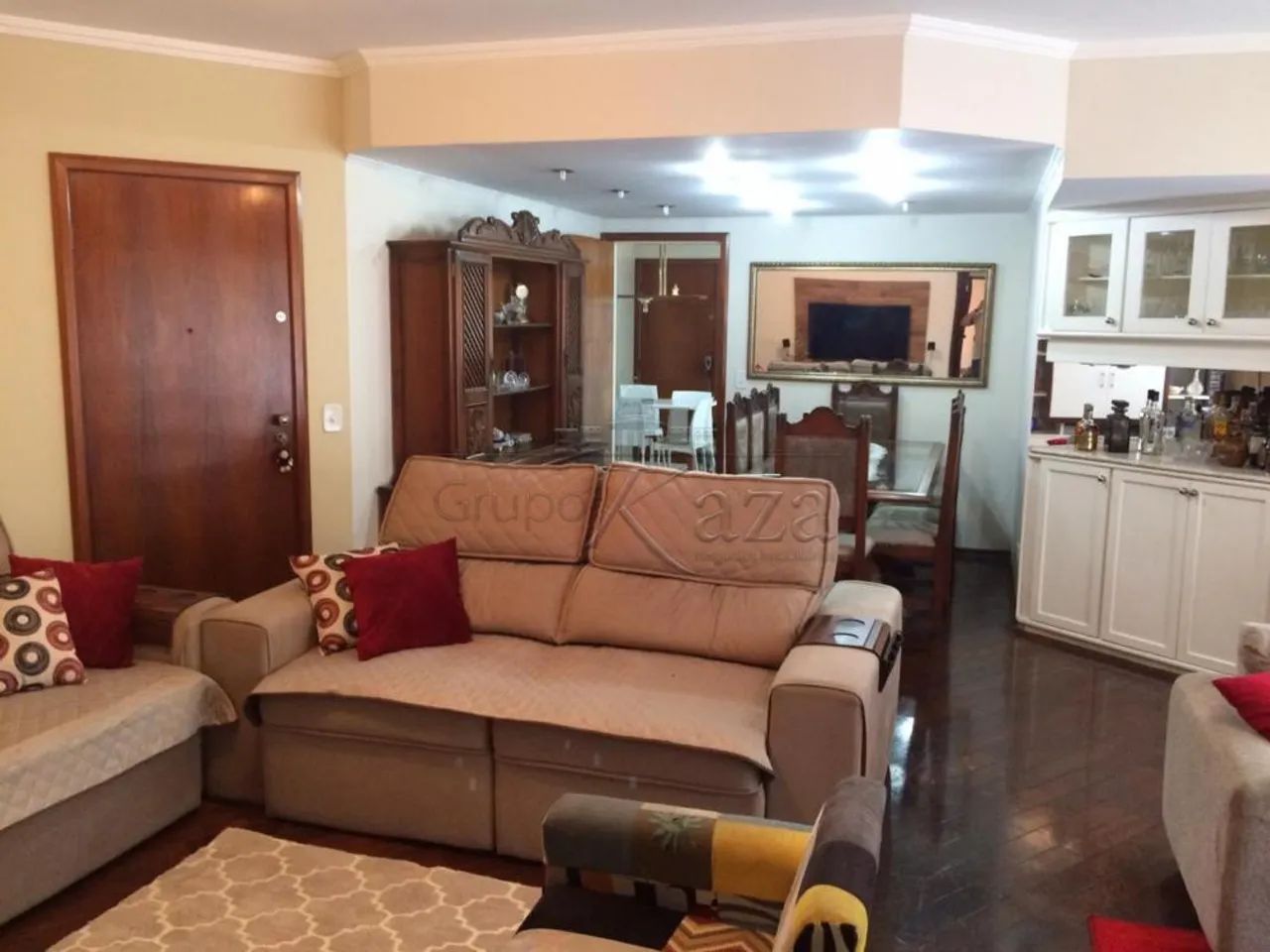 Apartamento - Centro - Residencial Por do Sol - 176m² - 4 Dormitórios.