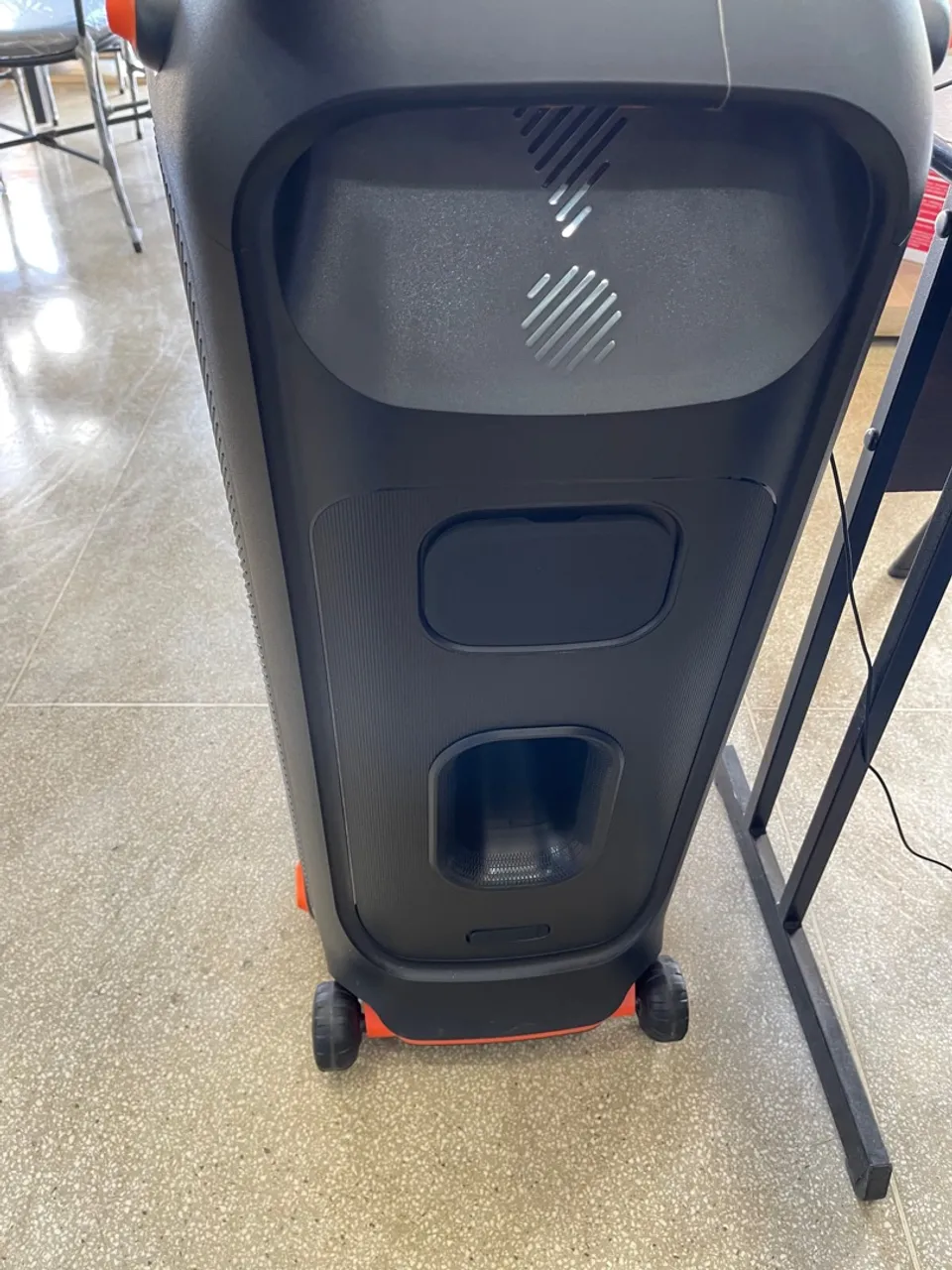 Caixa de Som JBL PartyBox