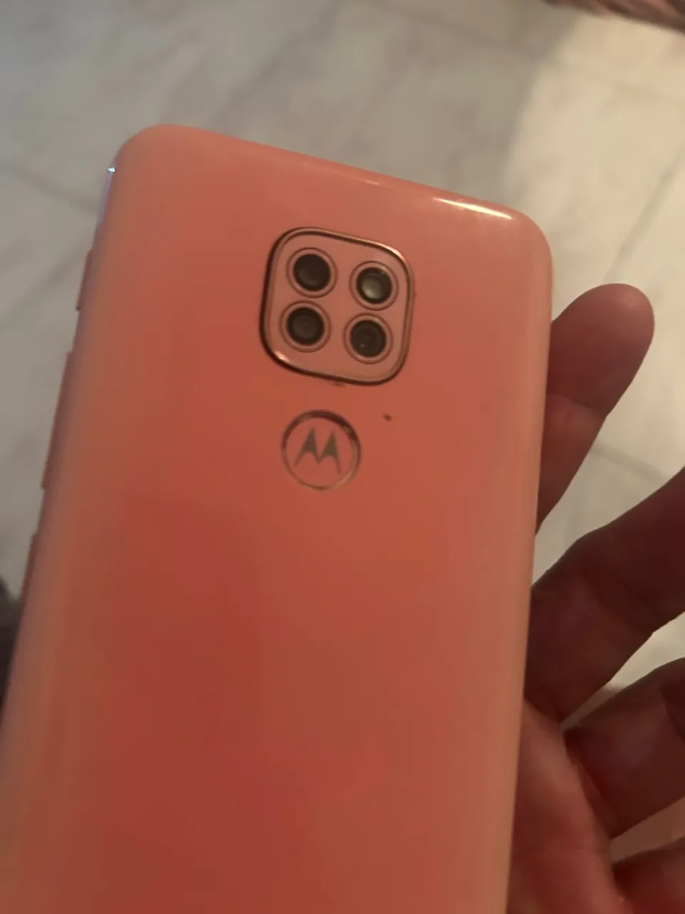 Celular à venda 