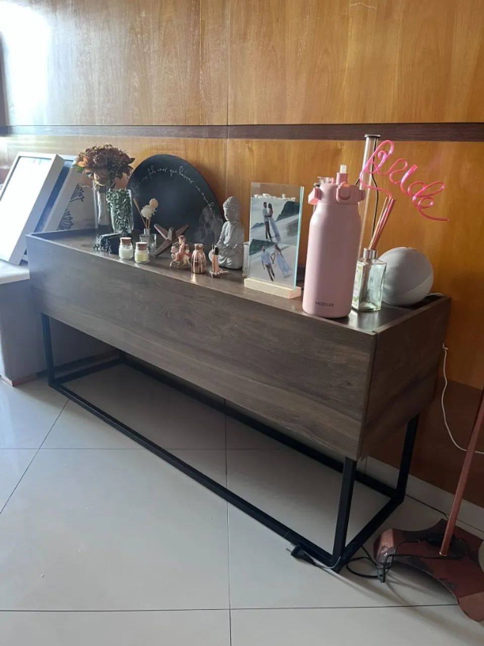 Aparador em MDF com pés em metal estilo industrial - Foto 3