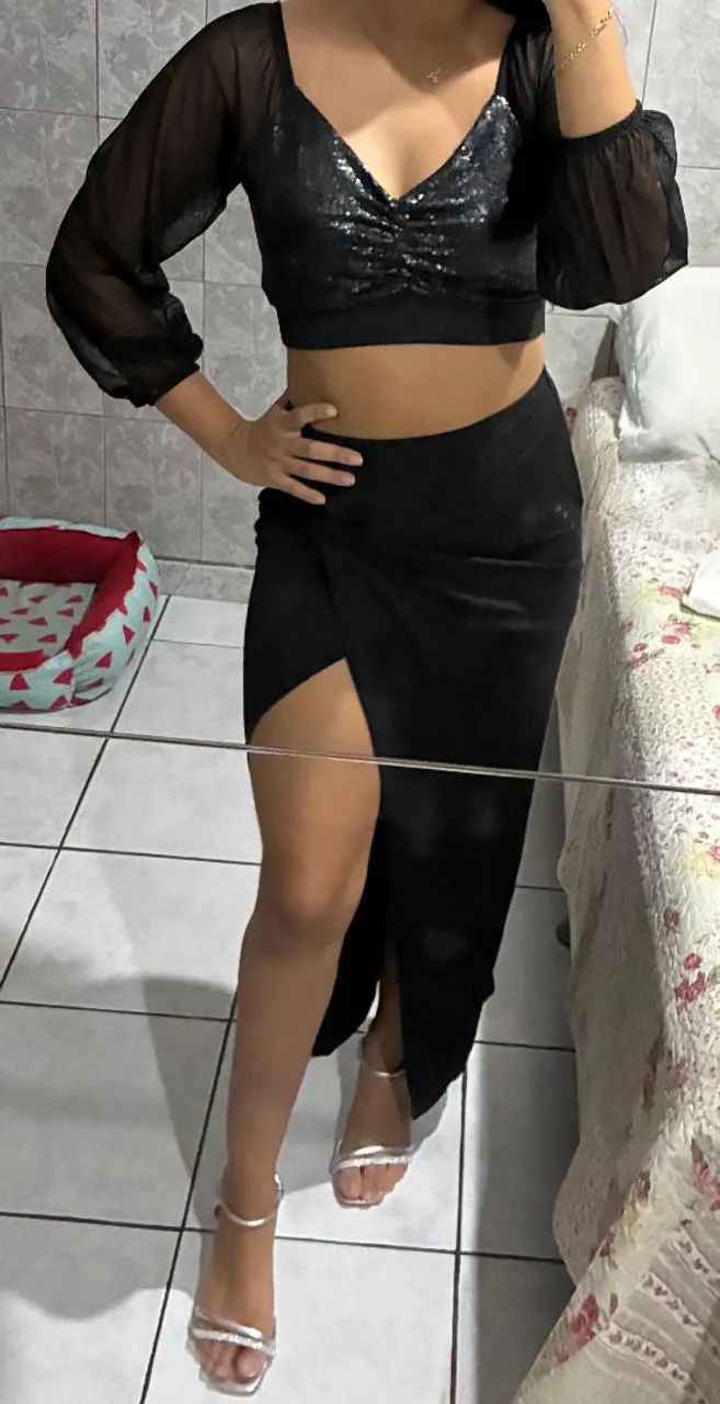 Saia preta longa com fenda  - Foto 4