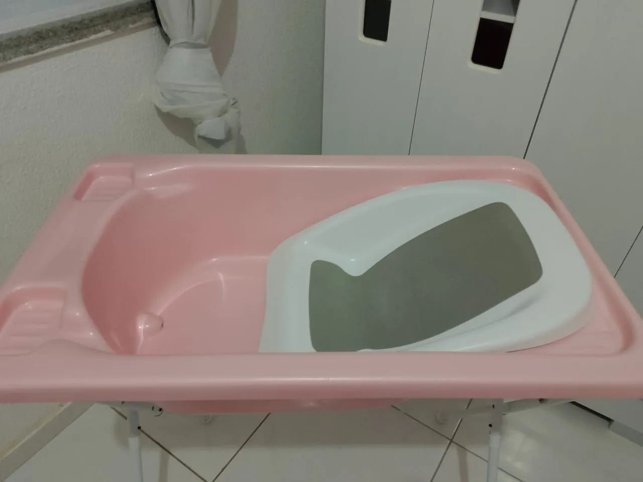 Banheira para bebê com suporte - Foto 2