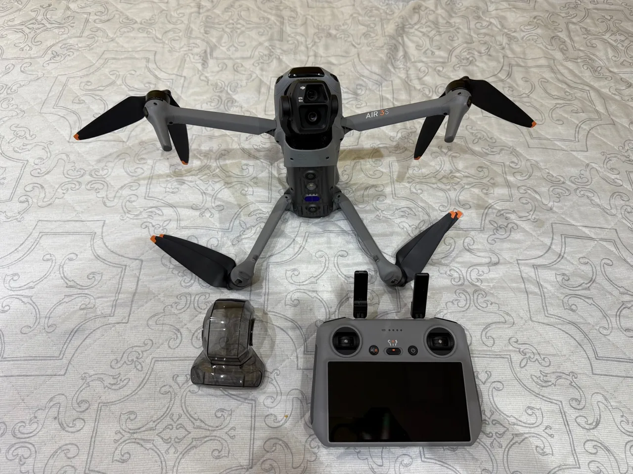 Drone DJI Air 3S - Perfeito para fotos e vídeos