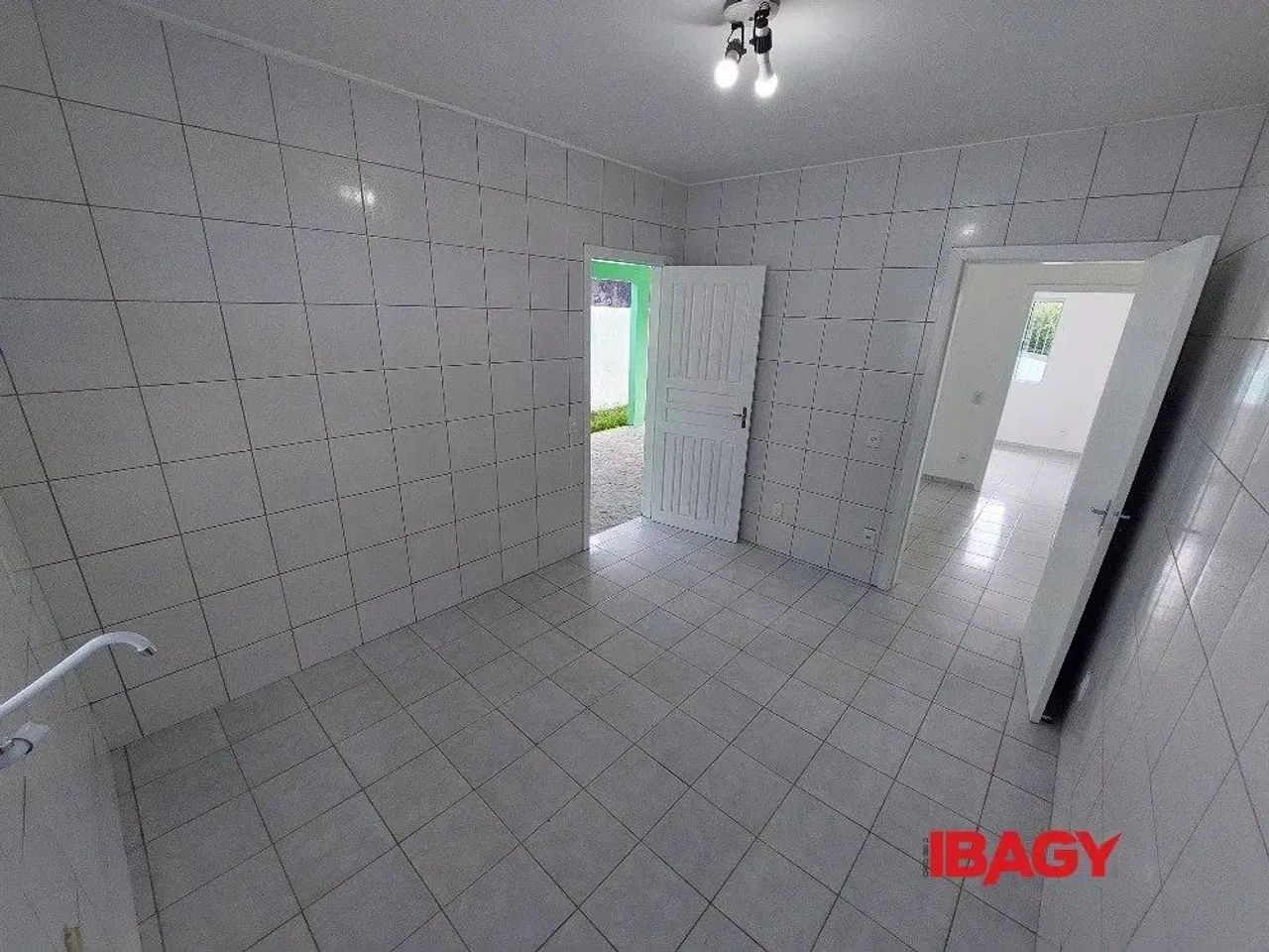 Excelente Casa 3 dormitório(s) em Cacupé - Florianópolis - Foto 5