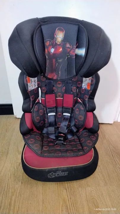 Cadeirinha de carro infantil Avengers