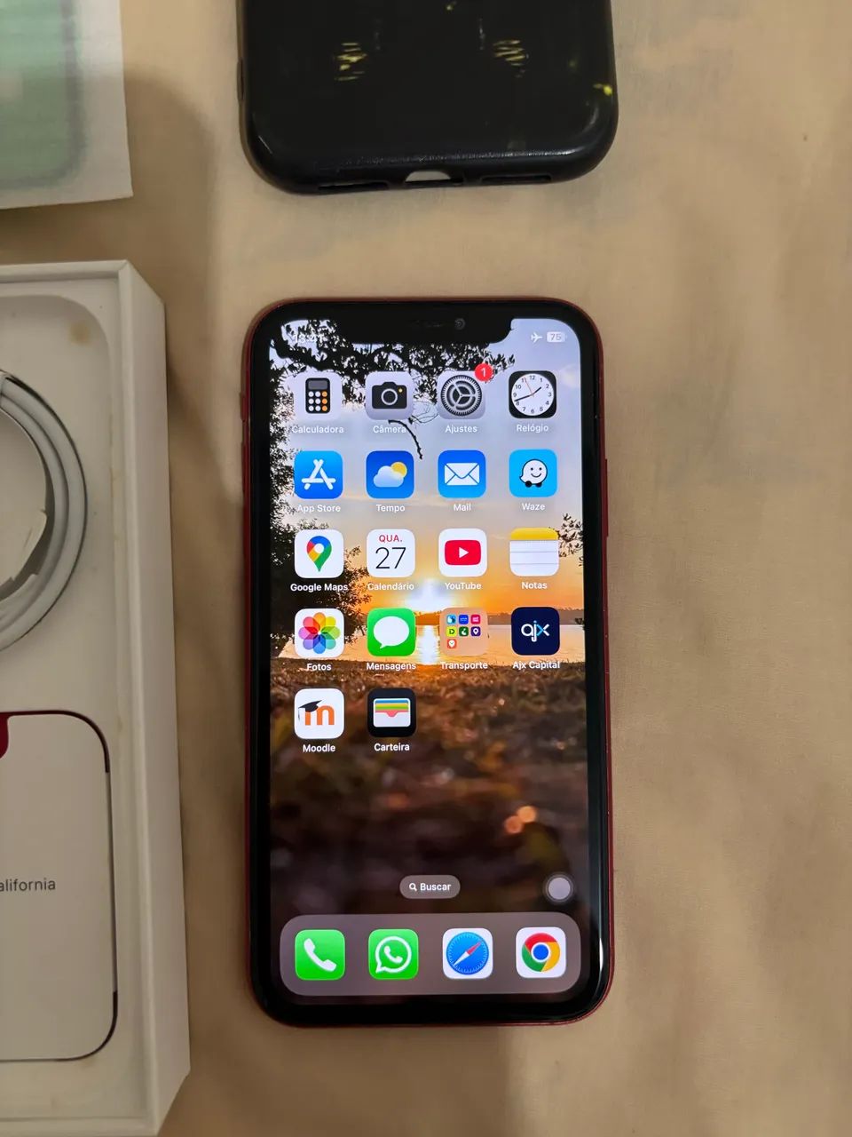 iPhone 11 red 64 Gb