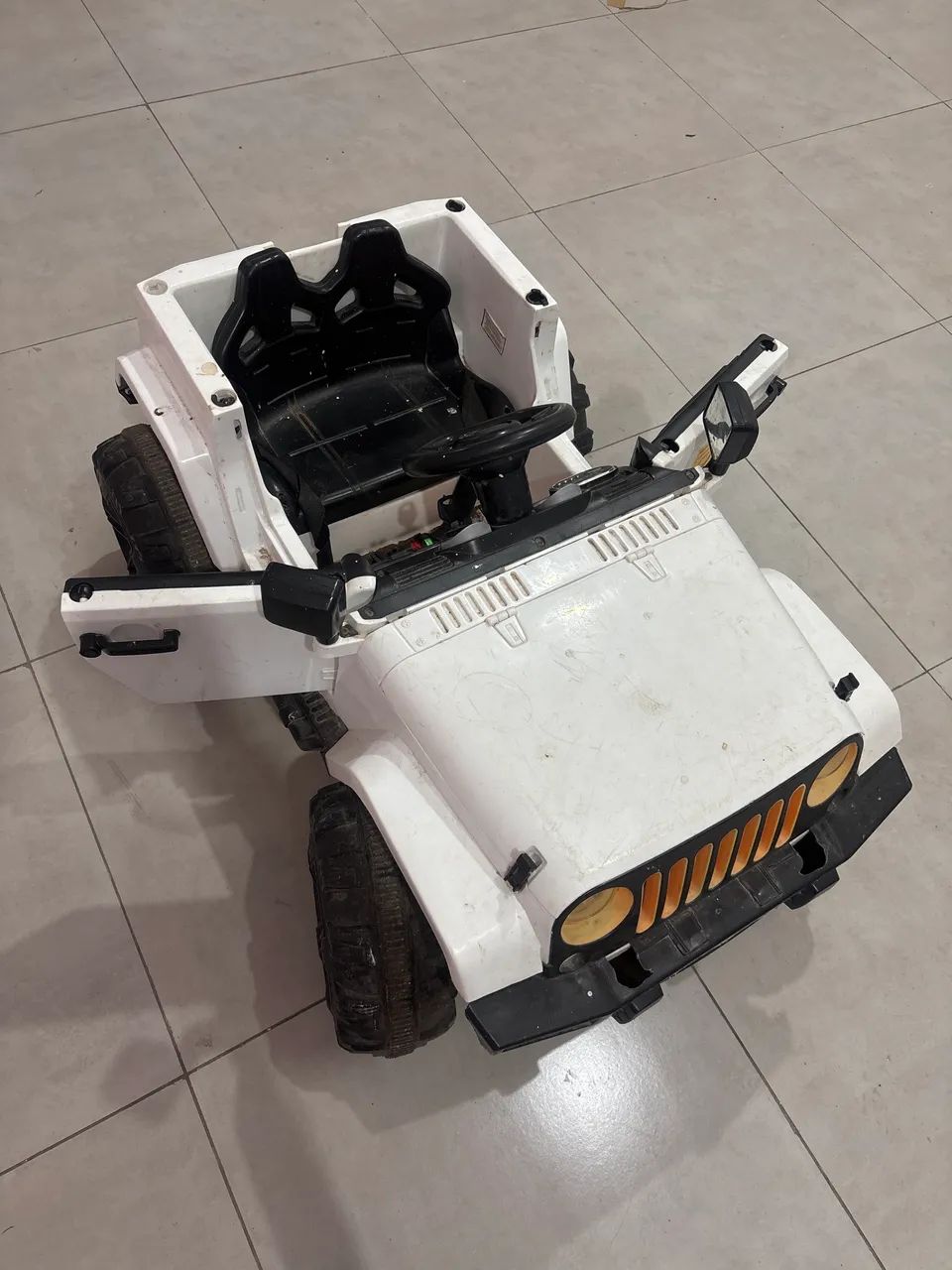 Carro grande de brinquedo - Foto 2