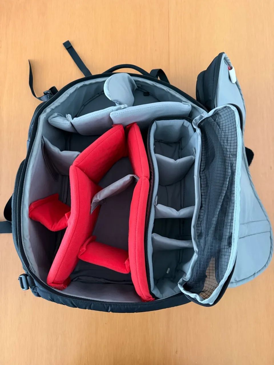 Mochila Manfrotto Pro Light Bumblebee-230 PL + Capa de Chuva