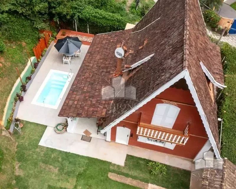 Chalé em Itaipava com 3 quartos
