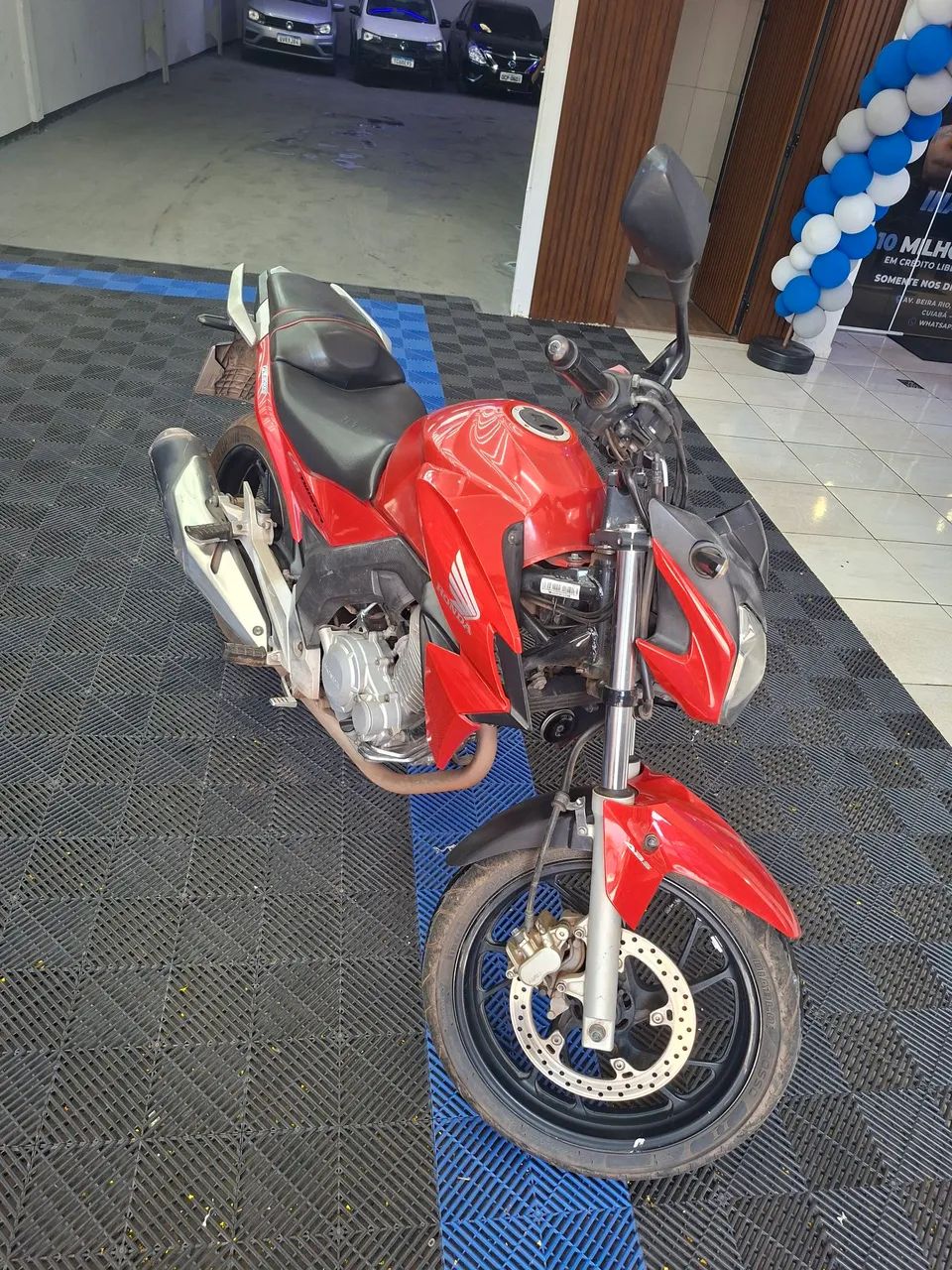 CB 250F Twister