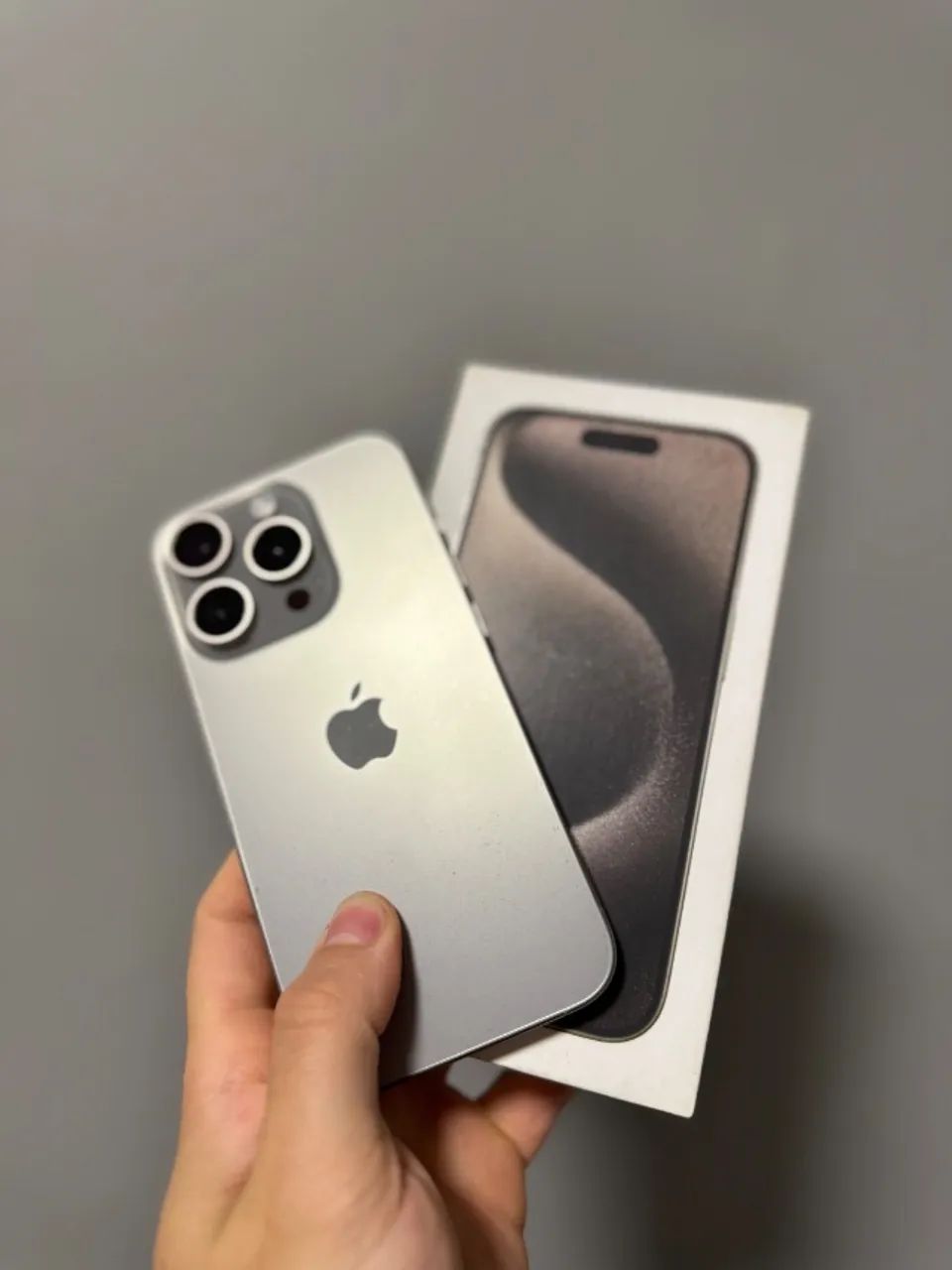 iPhone 15 PRO 128GB - Titanium  - Foto 2