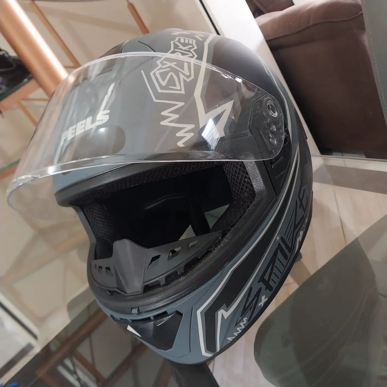 Capacete PEELS Spike 2 N°62 novinho - Foto 3