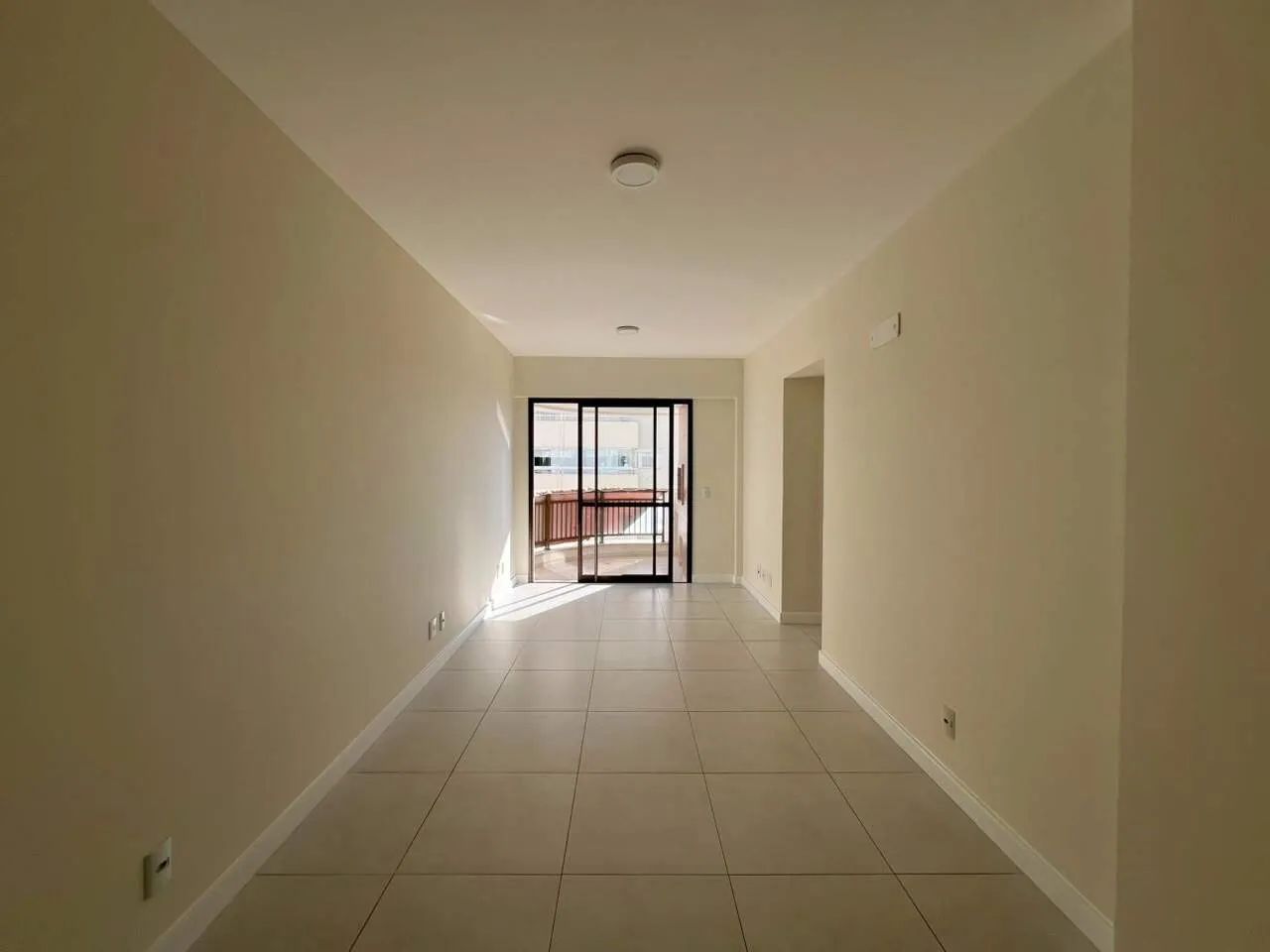 Aluguel | Apartamento 3 quartos (1 suíte) no Itacorubi - Foto 2