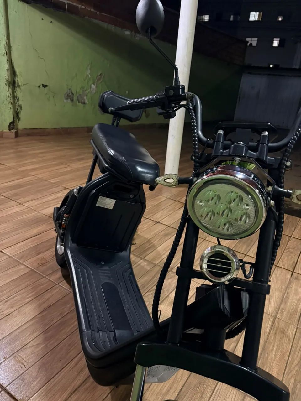 Scooter elétrica 