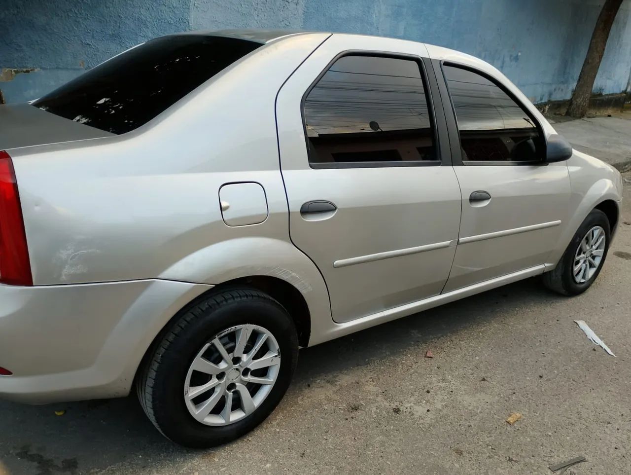 Renault Logan Authentique Hi-flex 1.0 16V 4P 2012 - Foto 3